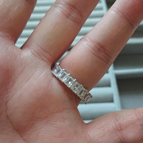 Cubic Zirconia silver tone Ring size 7 - Picture 8 of 12